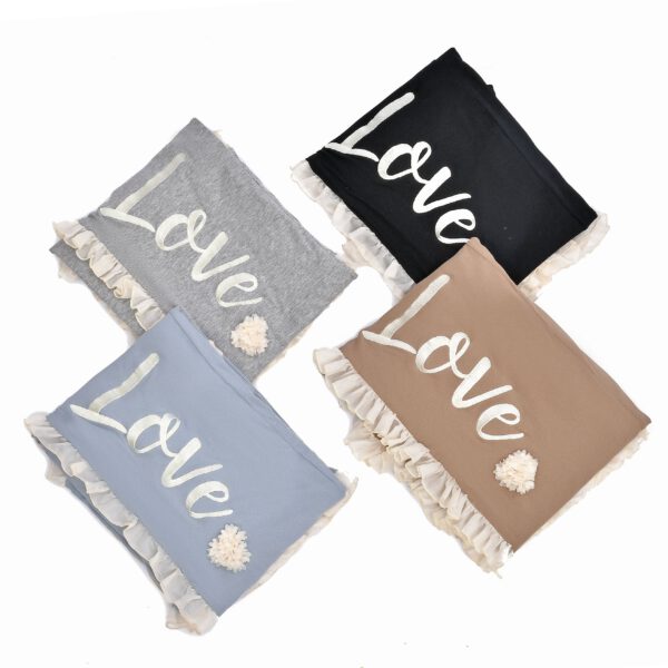 ⁦שמיכת תינוק דגם LOVE⁩ – תמונה ⁦5⁩